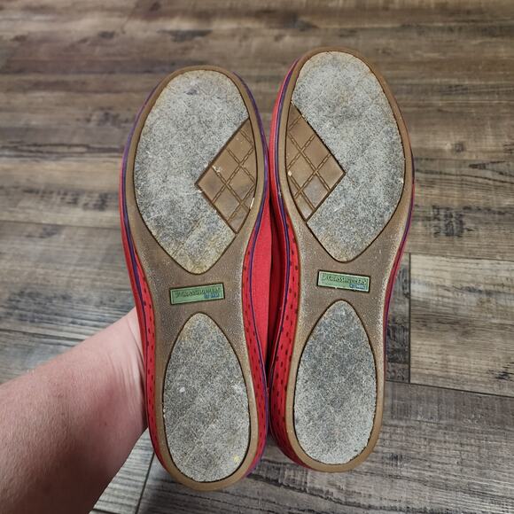 Red Grasshoppers shoes by keds Red Hat Society Slip on shoes Size 7.5M b39 - Picture 7 of 10